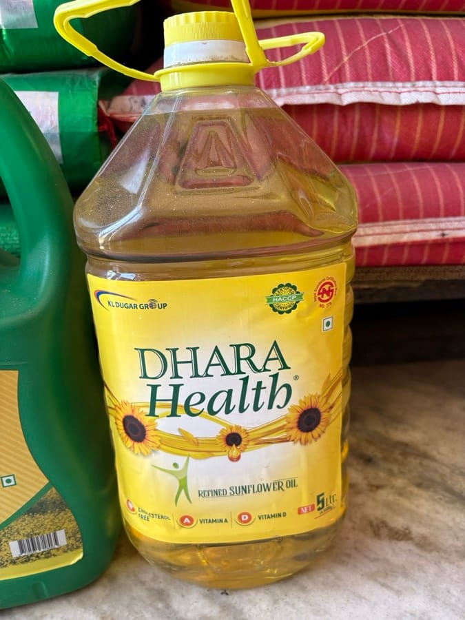 Dhara Health Refined Sunflower Oil Pouch — photo 1